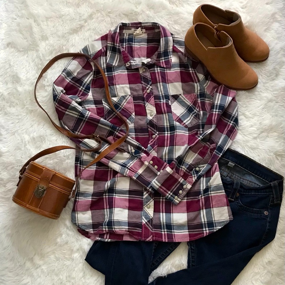 Levi’s Western Shirt Size Small